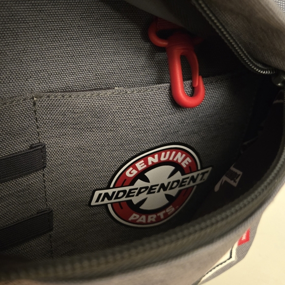 HERSCHEL INDEPENDENT Backpack - Picture 14 of 14